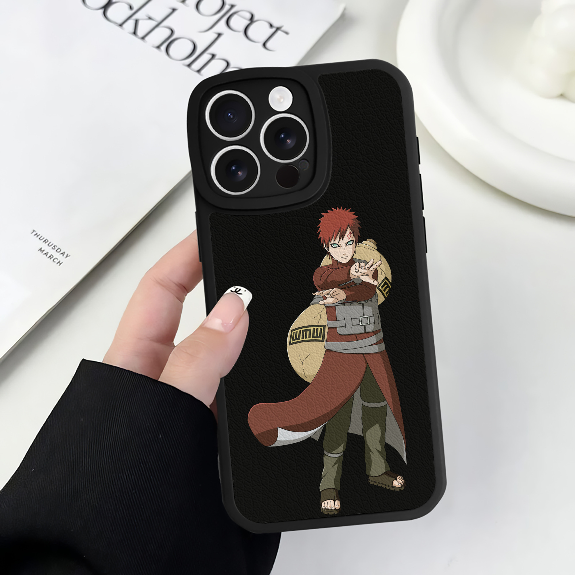 （画像用） NARUTO -ナルト- ガアラ Gaara 【iPhone 16シリーズ対応】シリコンスマホケース（レザー調） 材質：シリコン